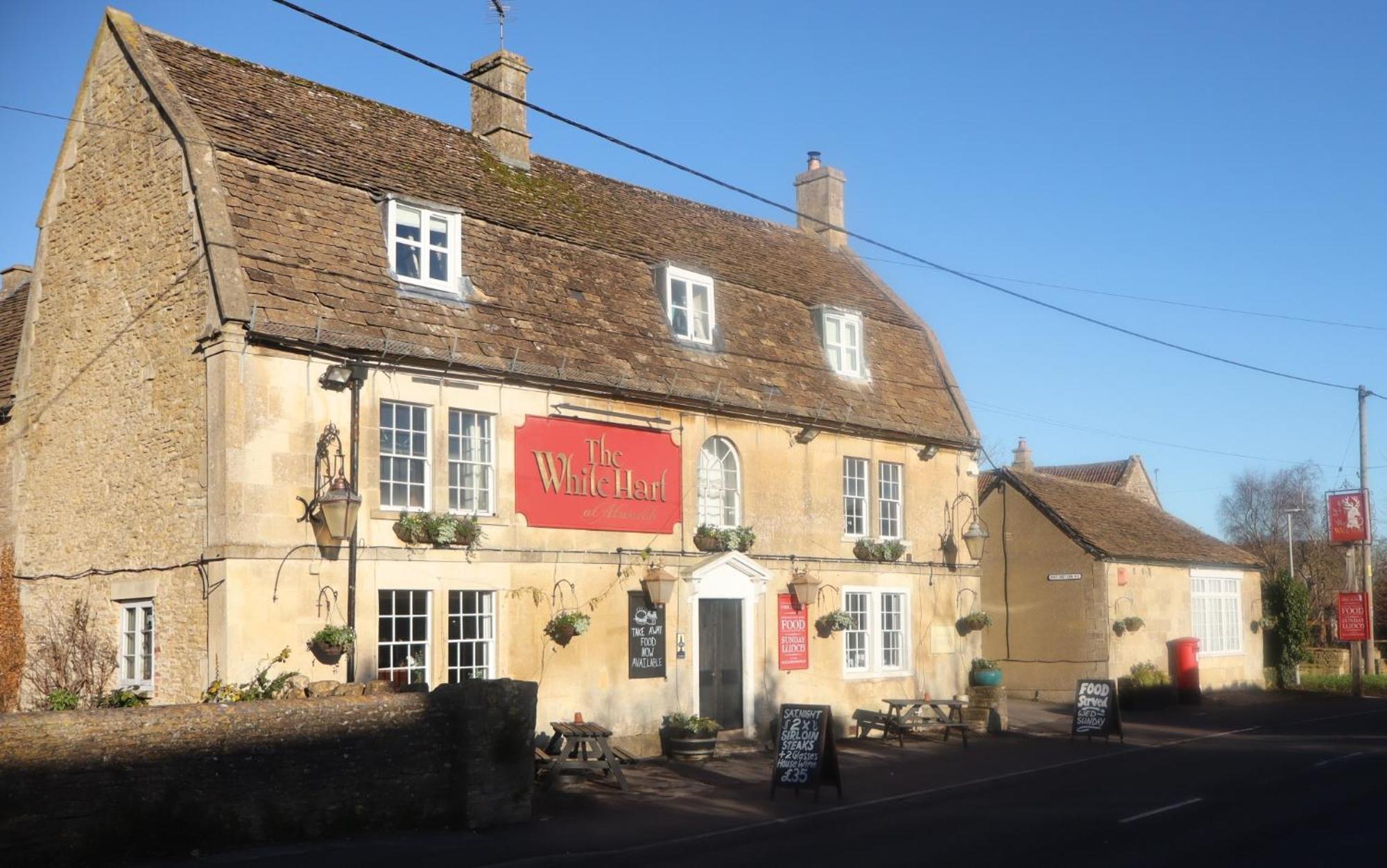 The White Hart Hotell Atworth Eksteriør bilde