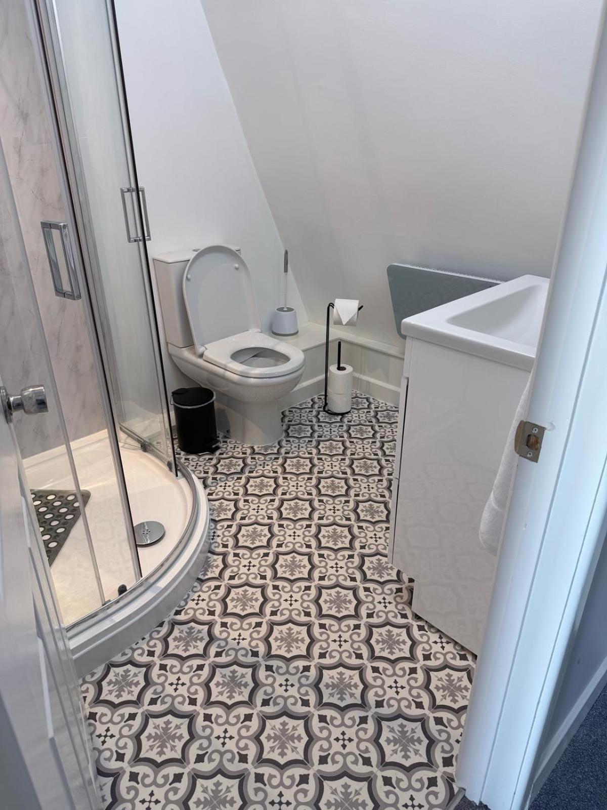 The White Hart Hotell Atworth Eksteriør bilde