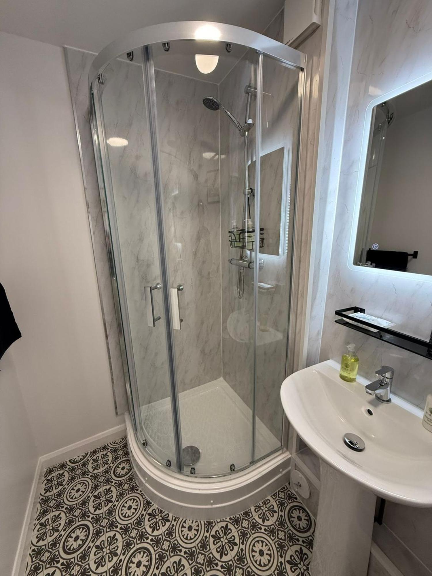 The White Hart Hotell Atworth Eksteriør bilde